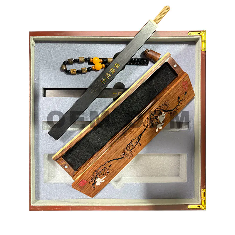 Laterite agarwood